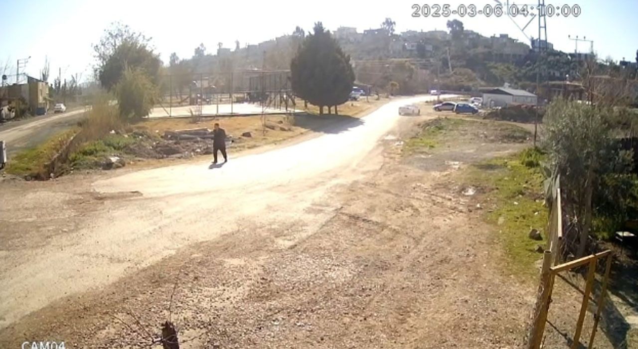 Araçları Kontrol Eden Şüpheli Kameraya Yakalandı
