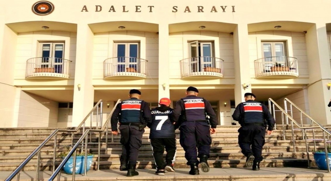 Aranan şahıs Bodrumda yakalandı