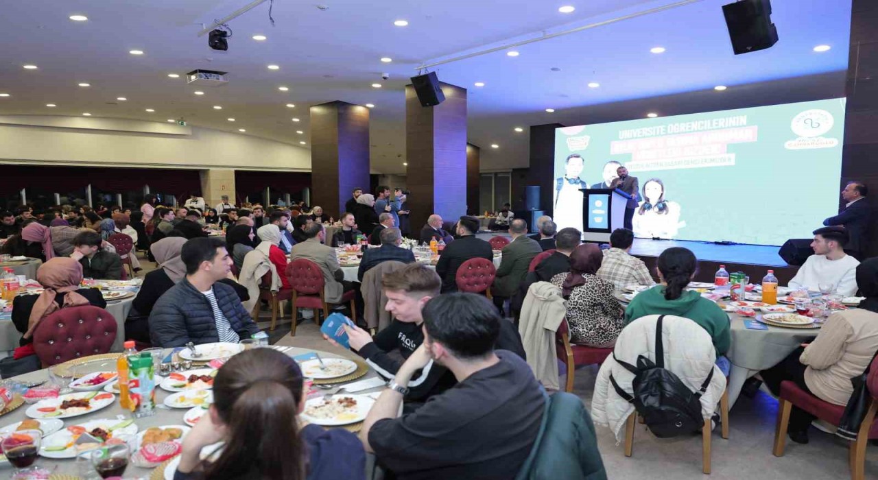 Arnavutköy Belediye Başkanı Candaroğlundan, üniversite öğrencilerine abonman desteği