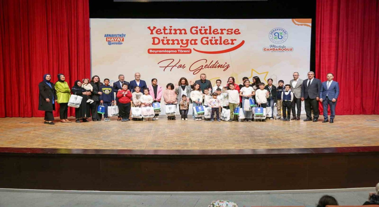 Arnavutköyde gönüllere dokunan bayramlaşma töreni