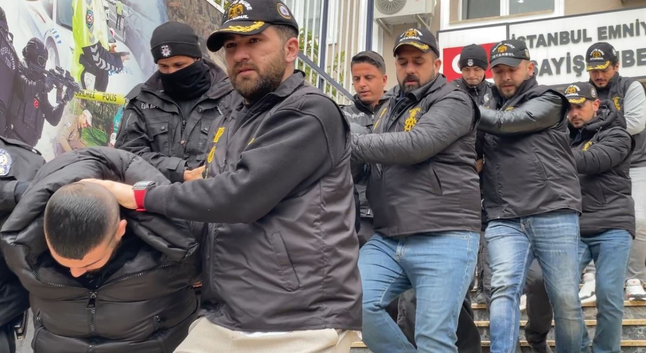Arnavutköyde iş yerlerini kurşunlayan şüphelilere operasyon: 7 gözaltı
