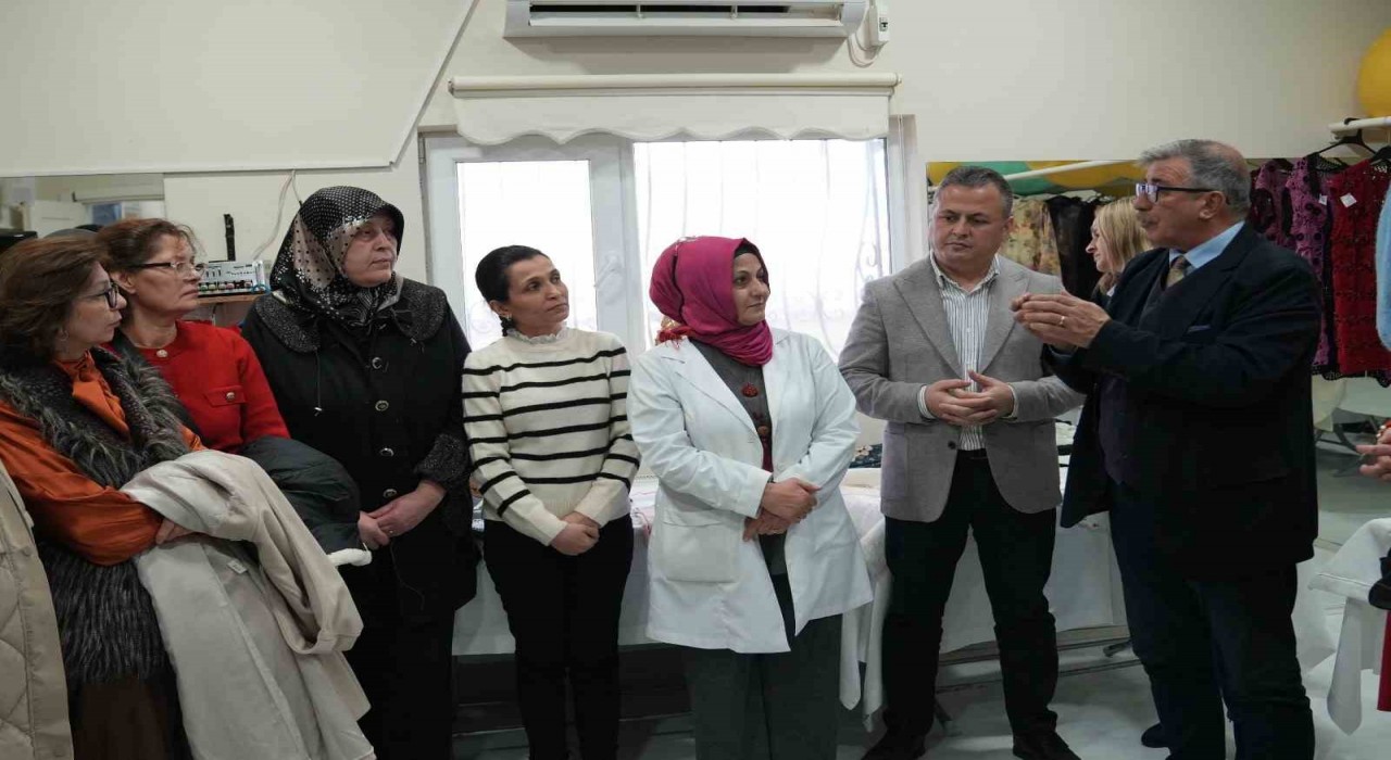 Atakumda emekçi kadınlara özel program