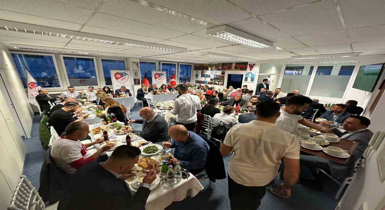 Avrupa Türk Futbol Federasyonunun genel merkezinde iftar programı gerçekleştirildi