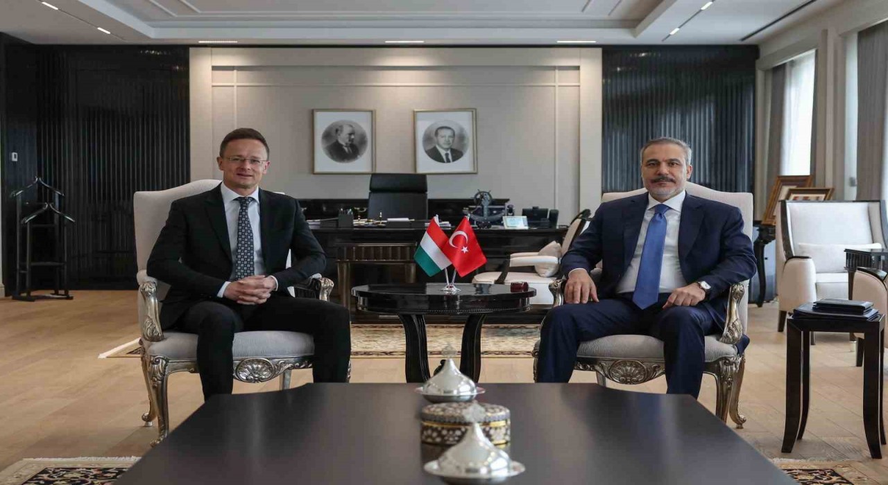 Bakan Fidan, Macaristan Dışişleri ve Dış Ticaret Bakanı Peter Szijjarto ile görüştü