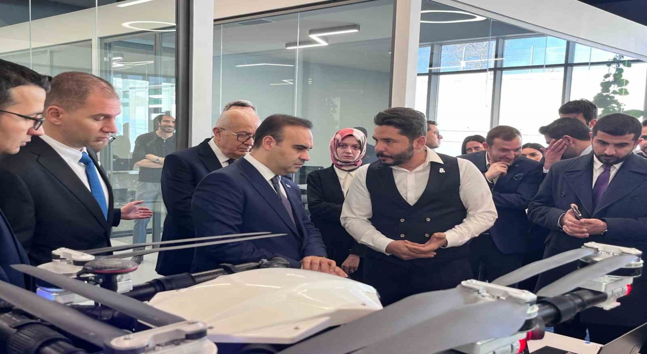 Bakan Kacır, Türkiye, teknoloji girişimciliğinde altın çağını yaşıyor. Tohum öncesi yatırım sayısında Avrupada 2.yiz