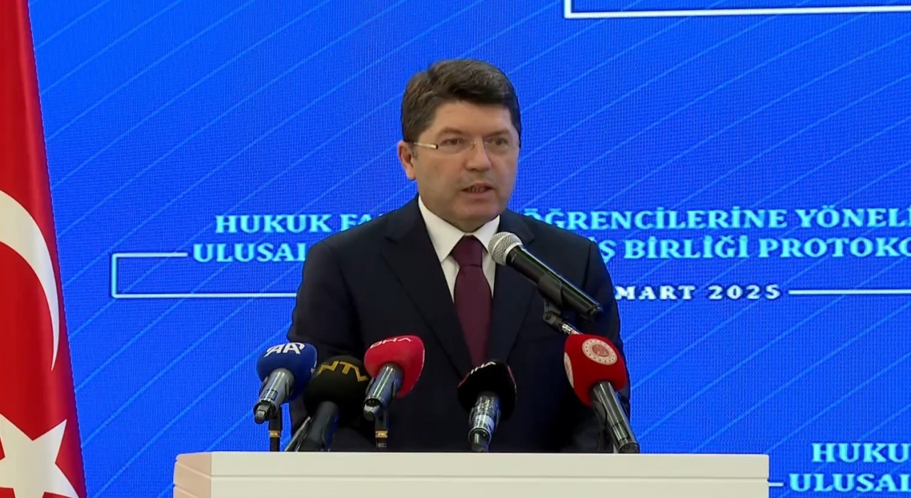 Bakan Tunç: Adalet, haklıya hakkını gecikmeksizin vermektir