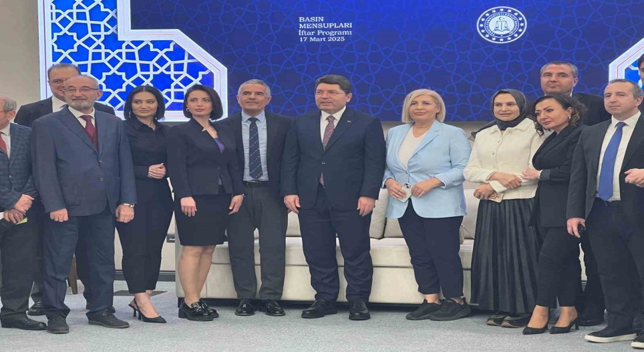 Bakan Tunç: Silah bırakma şartı yerine getirilmezse terörle mücadele devam eder