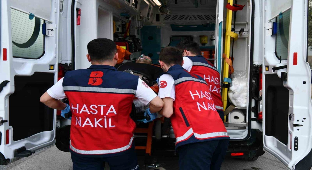 Balıkesir Büyükşehirden 3 bin 298 kişiye hasta nakil hizmeti