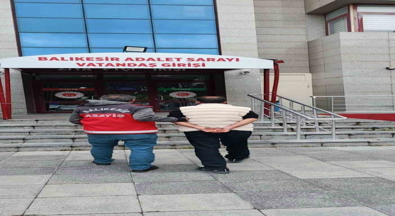 Balıkesirde altın hırsızı polisten kaçamadı