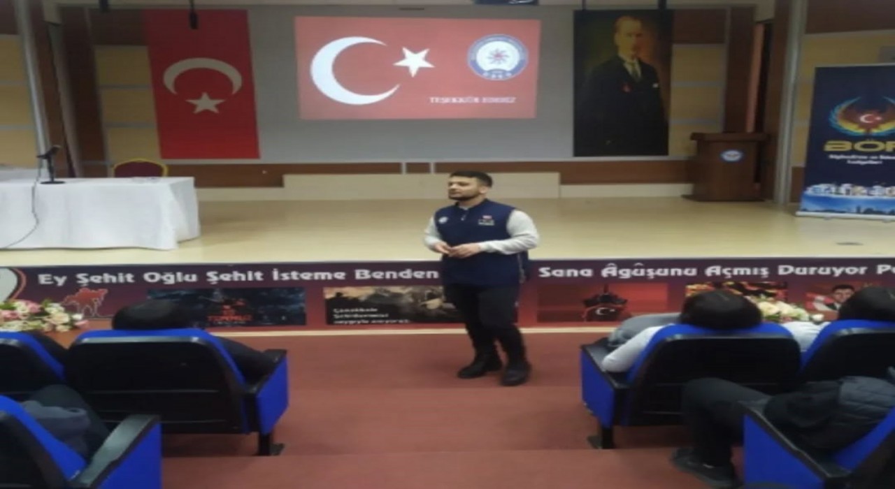 Balıkesirde Gençlik ve Güvenli Gelecek konferansı düzenlendi