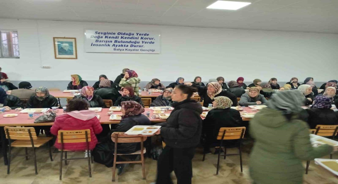 Balya Kayalarda geleneksel Ramazan iftarı yapıldı