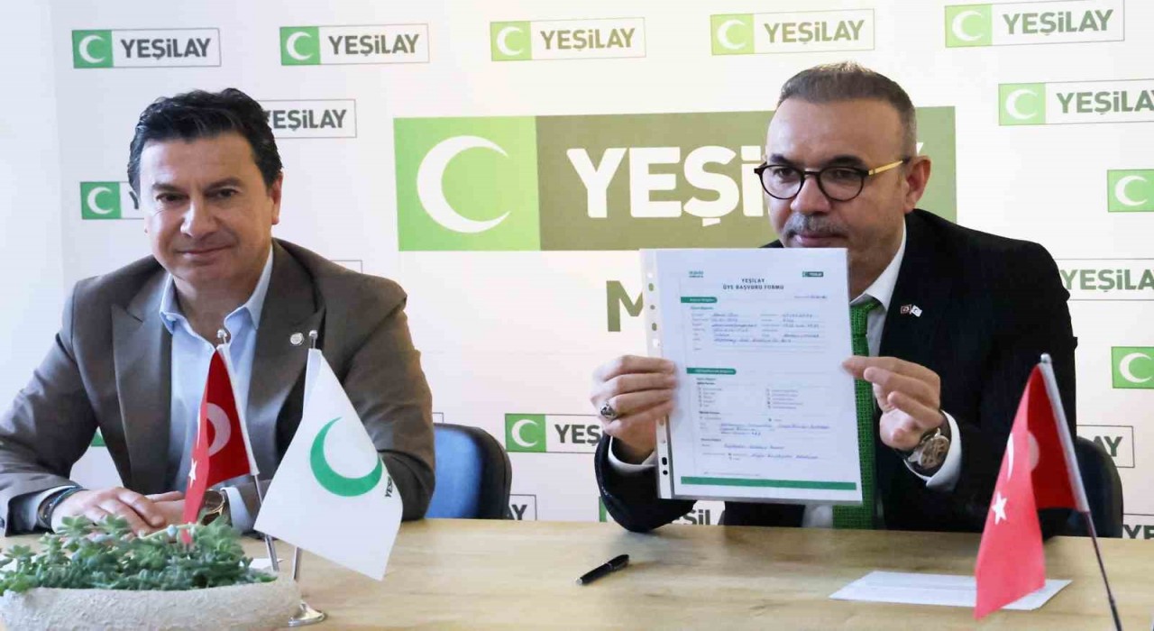 Başkan Aras sigarayı bırakma gününde sigarayı bıraktı