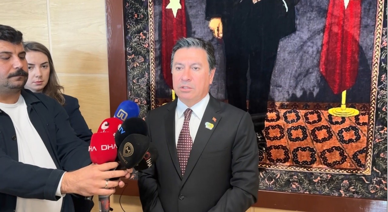 Başkan Arastan İmamoğluna destek çağrısı: Oldubittilere boyun eğmeyeceğiz