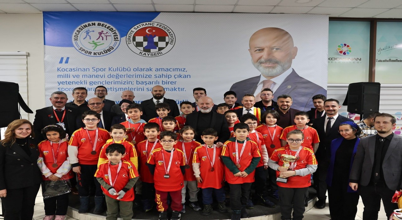 Başkan Çolakbayrakdar: Kayseriyi satranç merkezi yapmayı ve şampiyonlar yetiştirmeyi hedefliyoruz