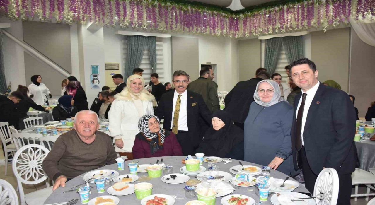 Başkan Dinç: Biz büyük bir aileyiz