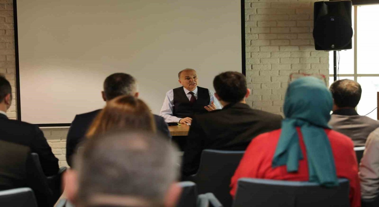 Başkan Faruk Özlü, projeleri değerlendirdi