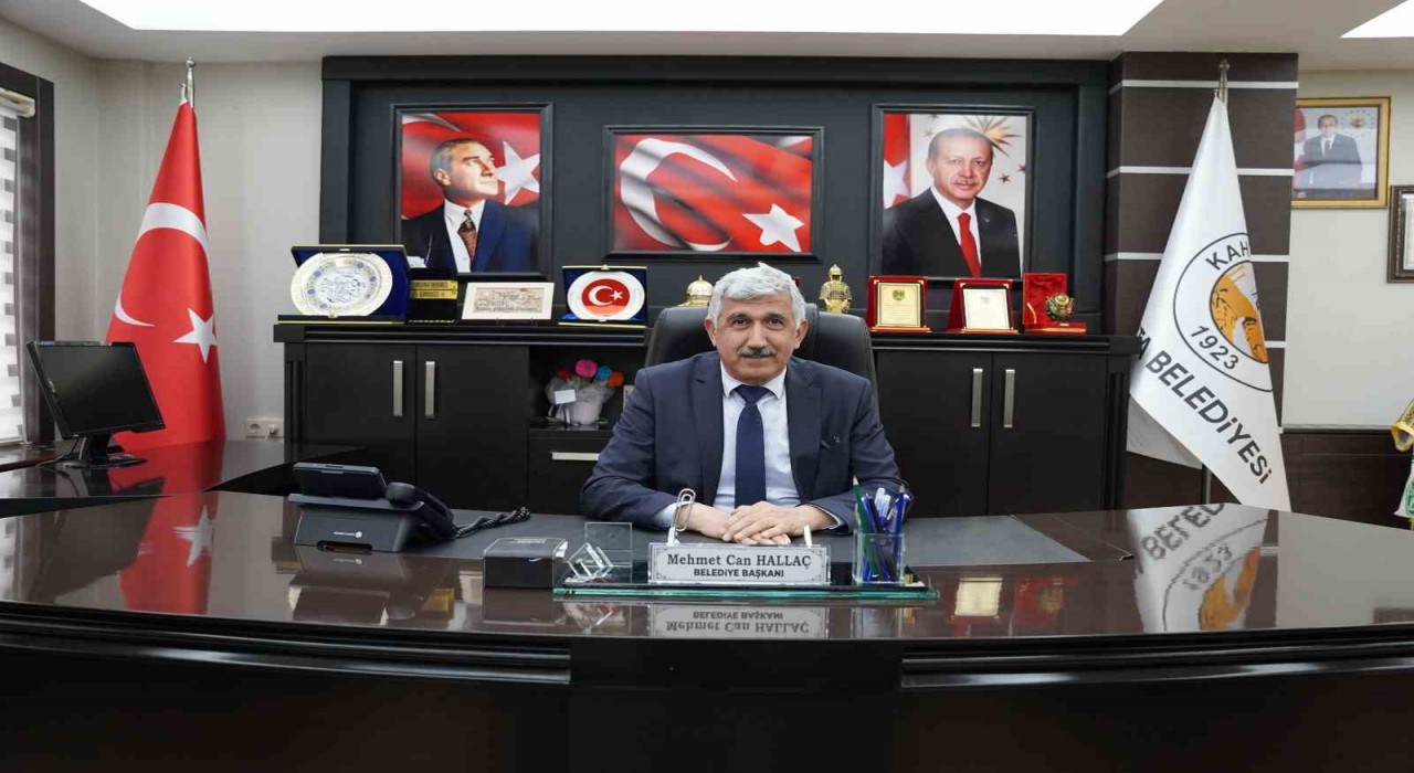 Başkan Hallaçtan 8 Mart Dünya Kadınlar Günü mesajı