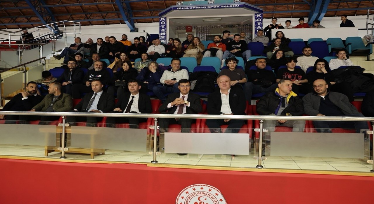Başkan Kahveciden Kütahya Belediyespora destek
