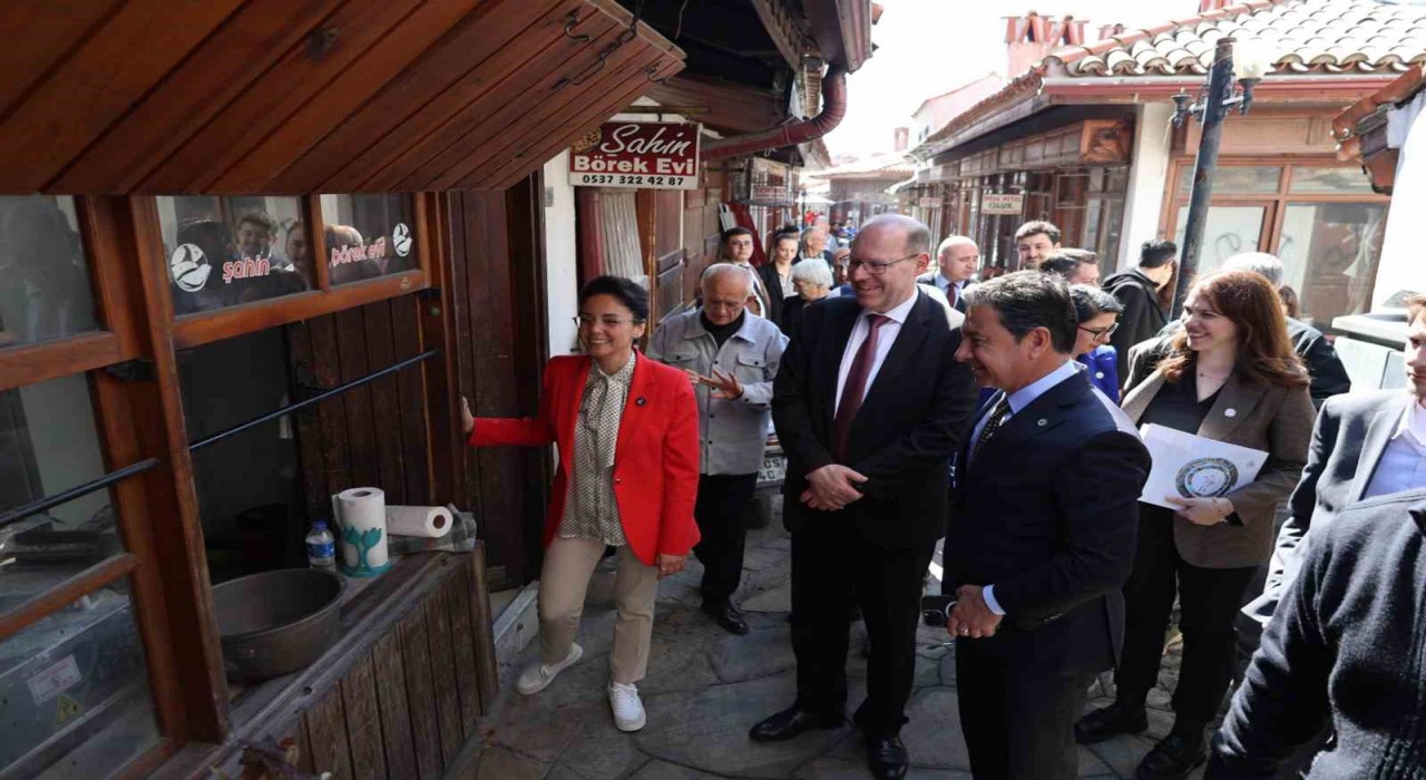 Başkan Köksal: Avrupa kentleriyle iş birlikleri kuruyoruz