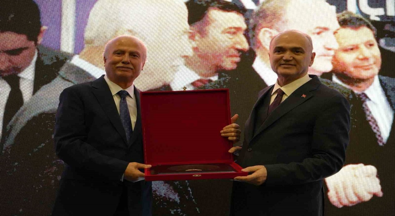 Başkan Özlüye vefa iftarında teşekkür