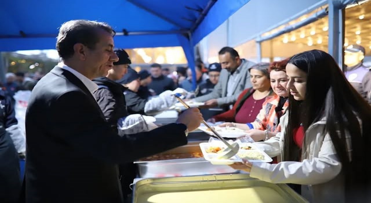 Başkan Yetişkin, Ramazanın bereketini Efelerin her yanına taşıyacak