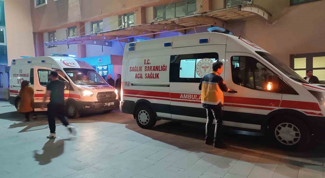 Batmanda park yeri kavgası: 3 yaralı