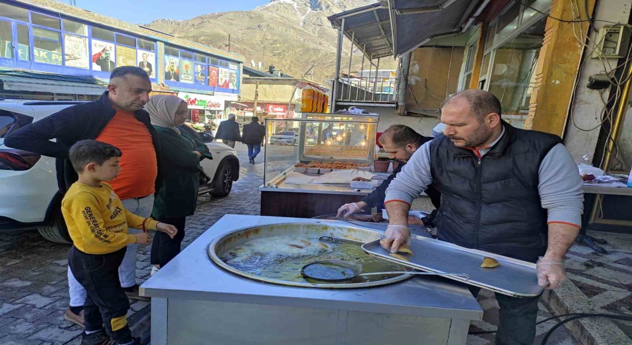 Batmanda tatlıcılar, Ramazan ayı dolayısıyla yoğun mesai harcıyor