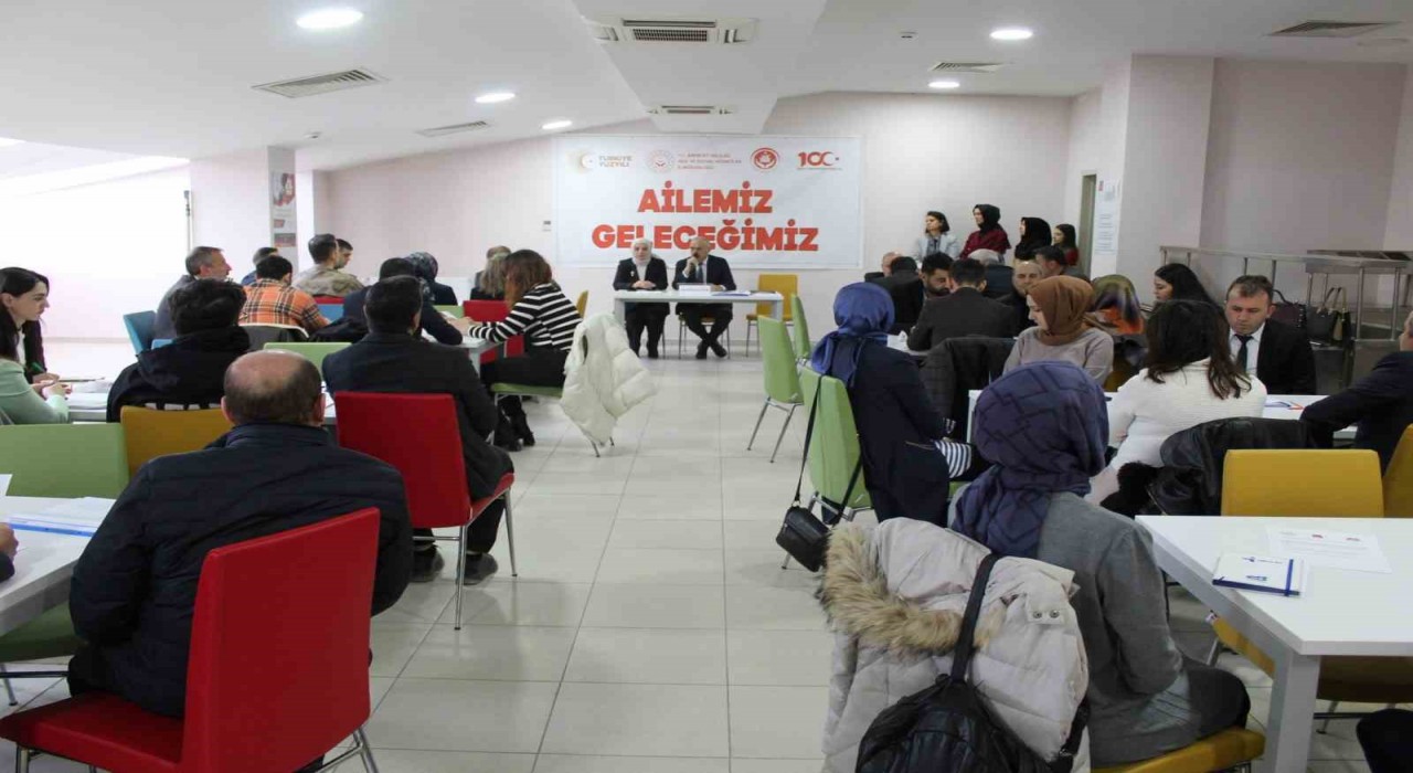 Bayburtta aile konulu çalıştay gerçekleştirildi