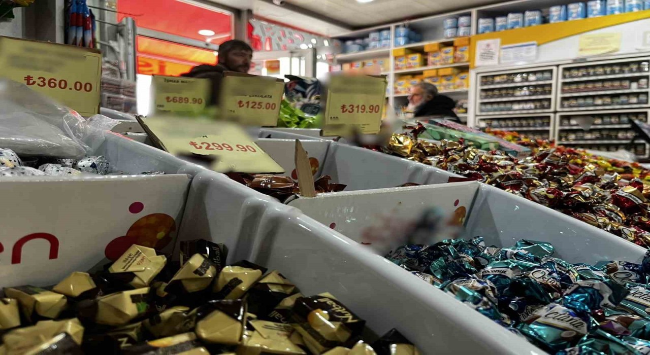 Bayburtta bayram şekerleri tezgâhlarda yerini aldı
