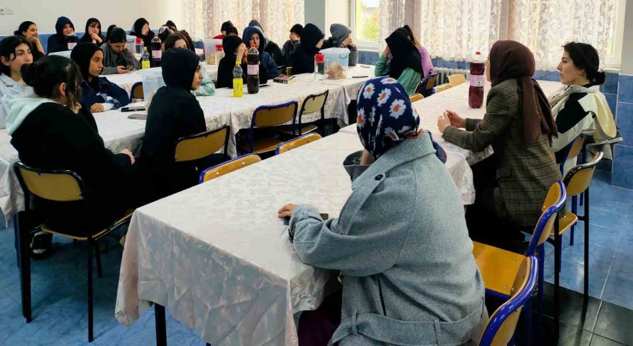 Bayburtta kadın hakları ve hukuku konulu söyleşi yapıldı