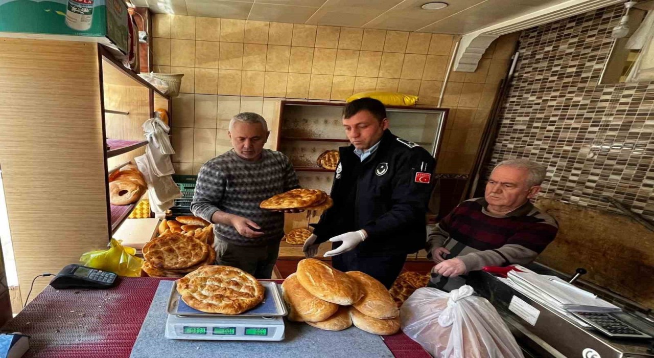 Bayburtta zabıta ekipleri fırın denetiminde