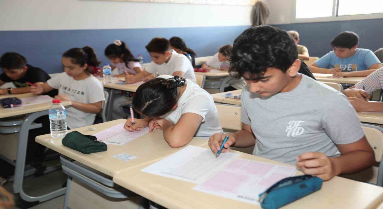 Bayraklı Belediyesi Sosyal Etkinlik Merkezinden kurum kabul sınavı