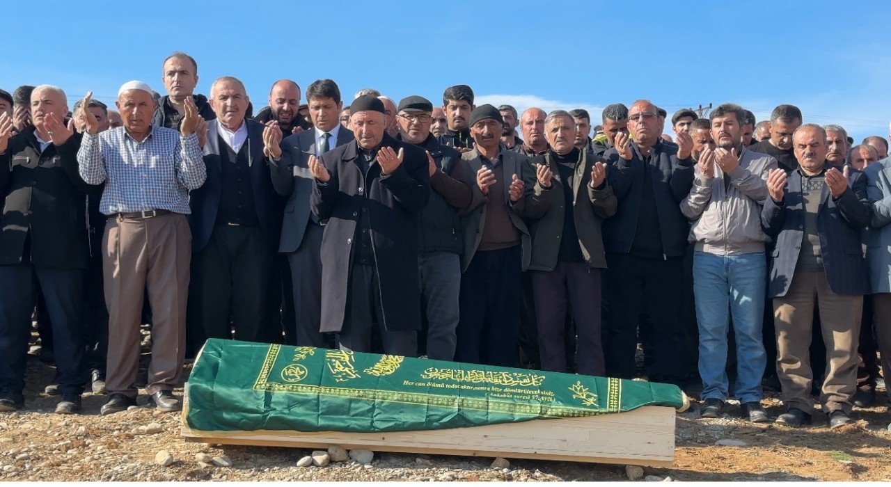 Belgrad Ormanında ölü bulunan Fahrettin Öter memleketi Hakkaride toprağa verildi