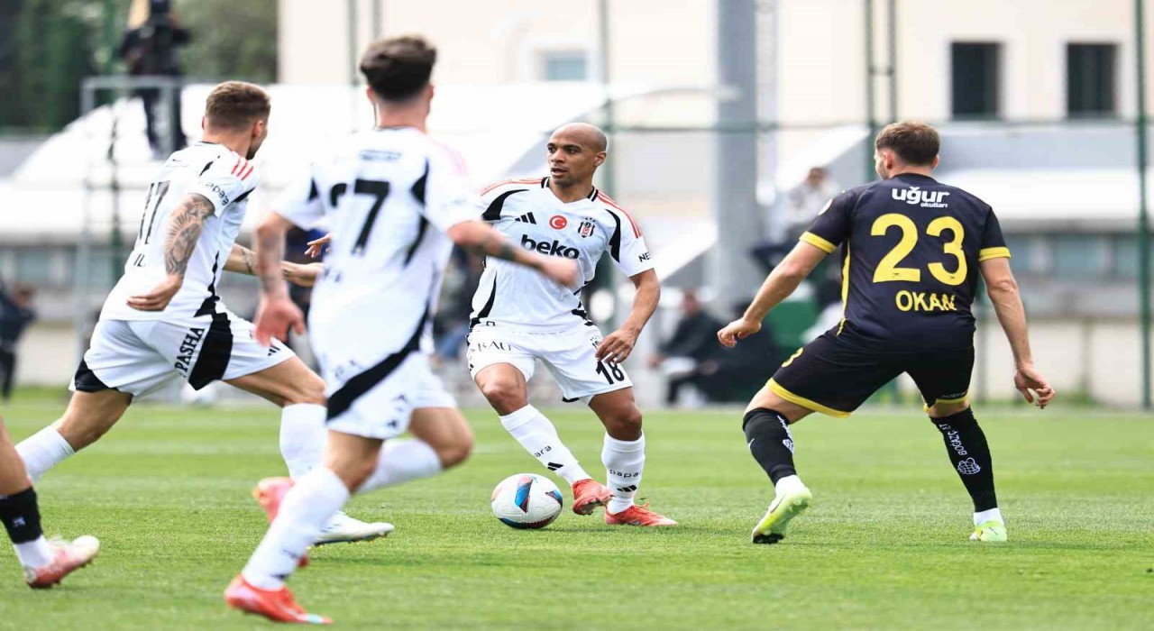 Beşiktaş, hazırlık maçında İstanbulspora mağlup oldu