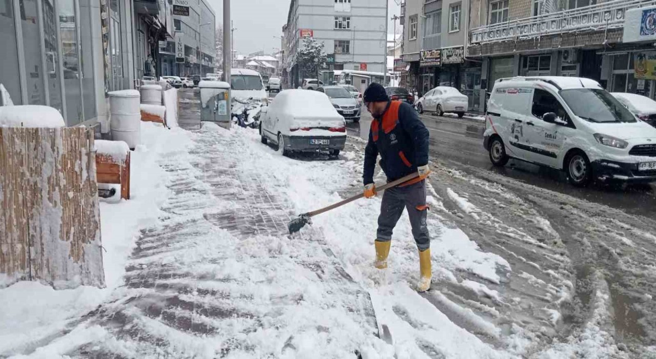 Beyşehirde kar sevinci