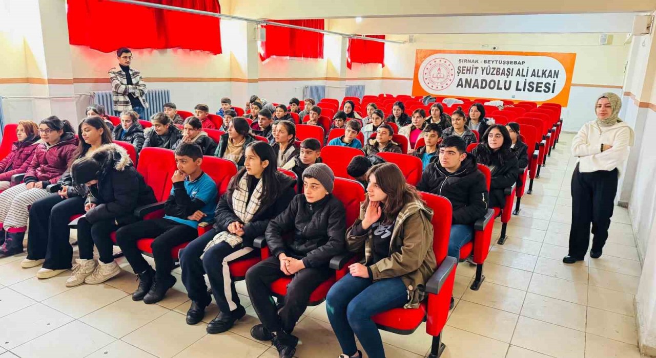 Beytüşşebapta ortaokul öğrencilerine sınav semineri