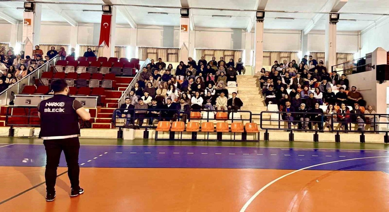 Bilecik Şeyh Edebali Üniversitesinde bağımlılıkla mücadele etkinliği