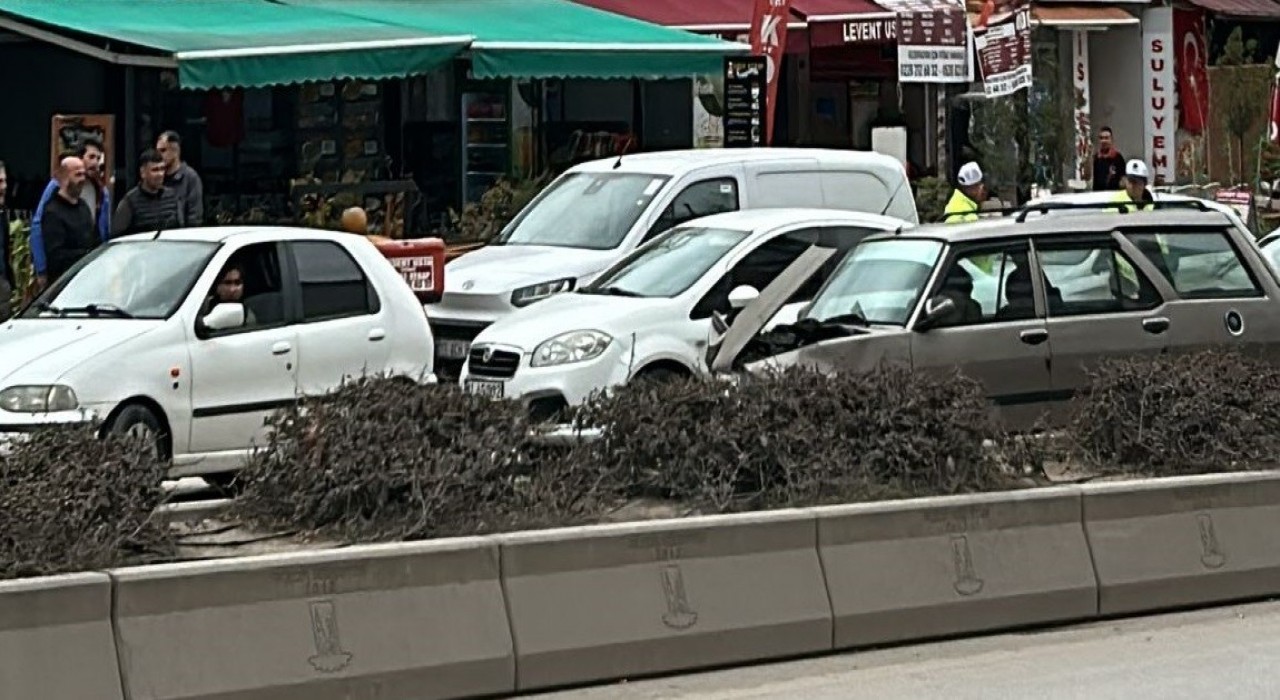 Bilecikte zincirleme trafik kazası; 1 yaralı