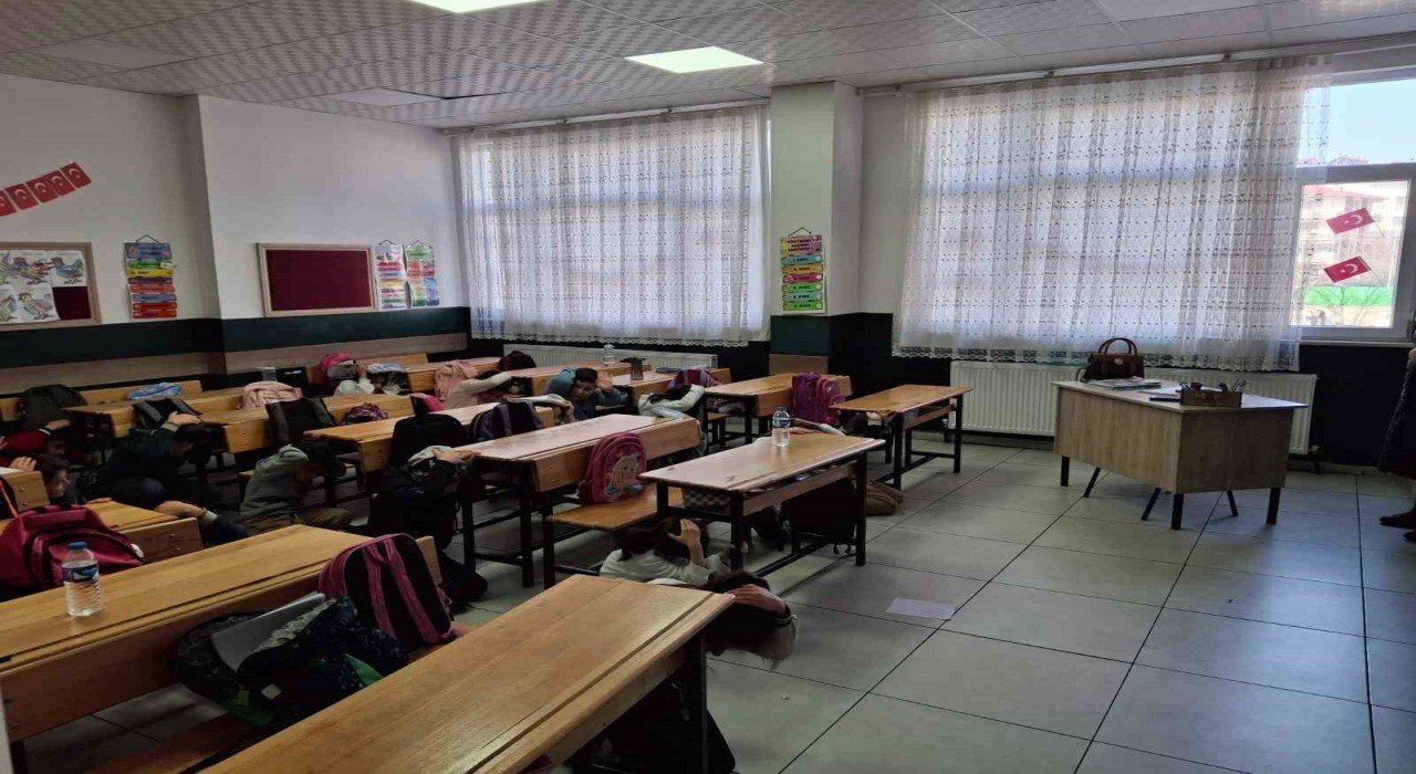 Bingölde deprem tatbikatı