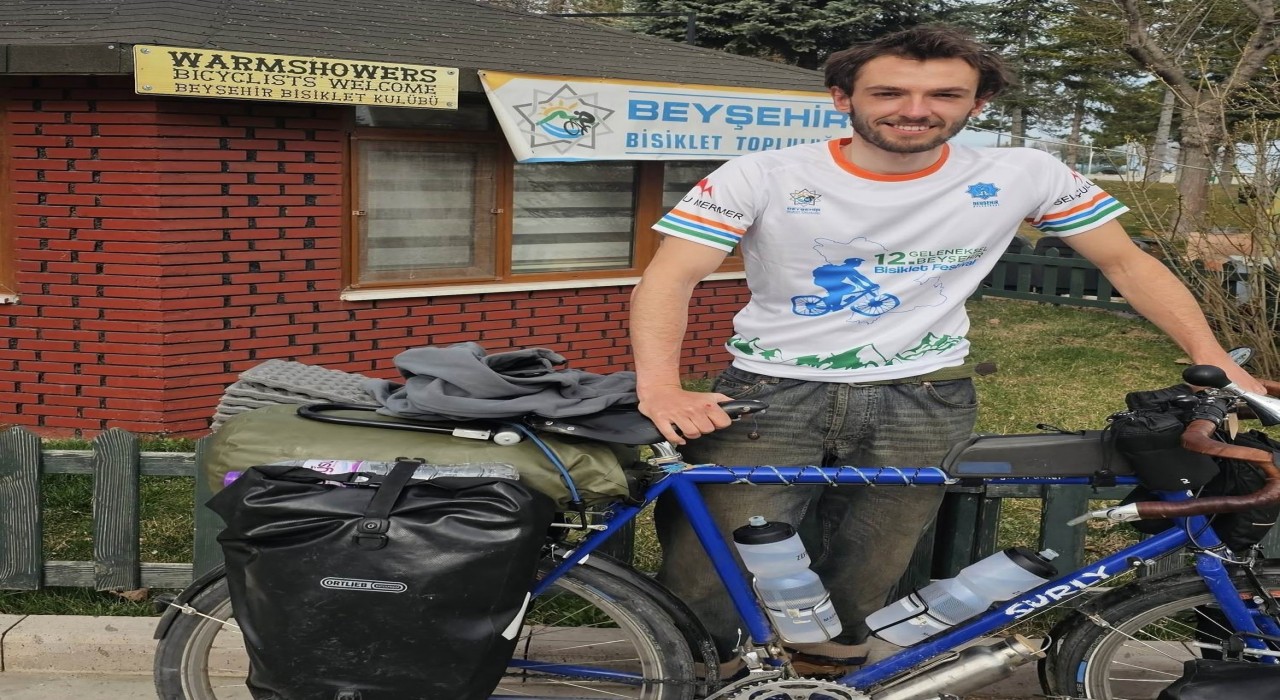 Bisikletiyle dünya turuna çıktı, Beyşehirde mola verdi
