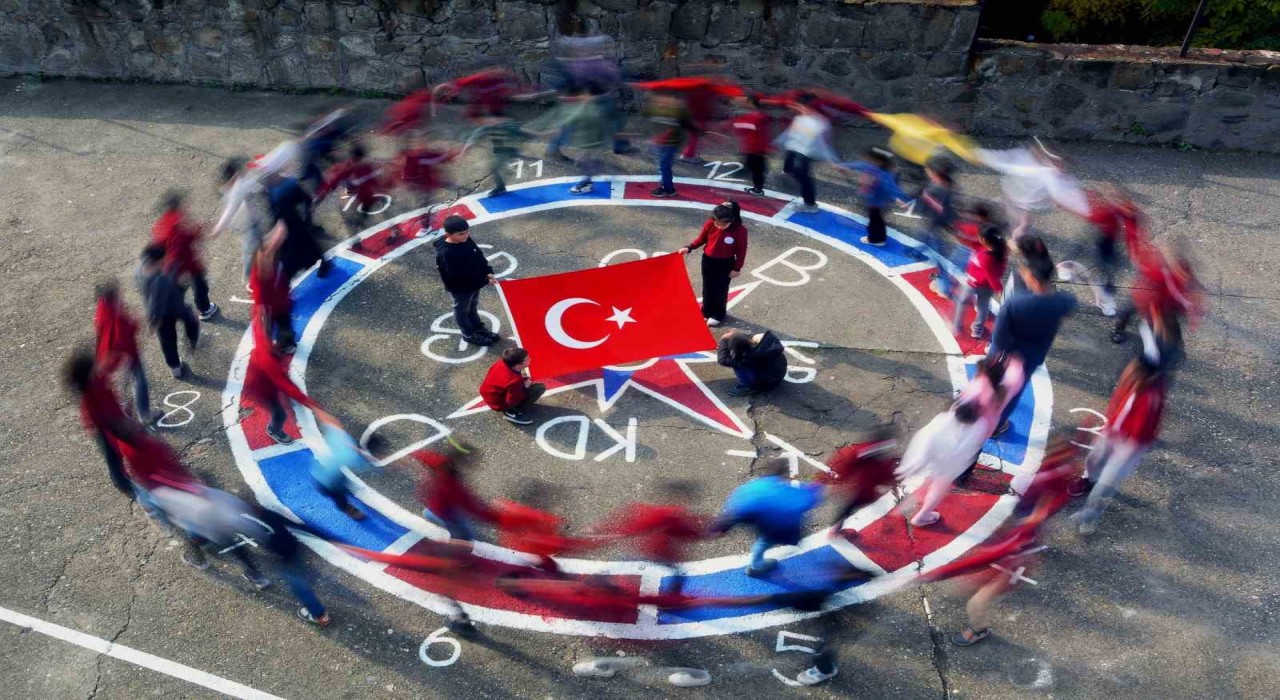 Bitlisli öğretmen MEBin fotoğraf yarışmasında Türkiye ikincisi oldu