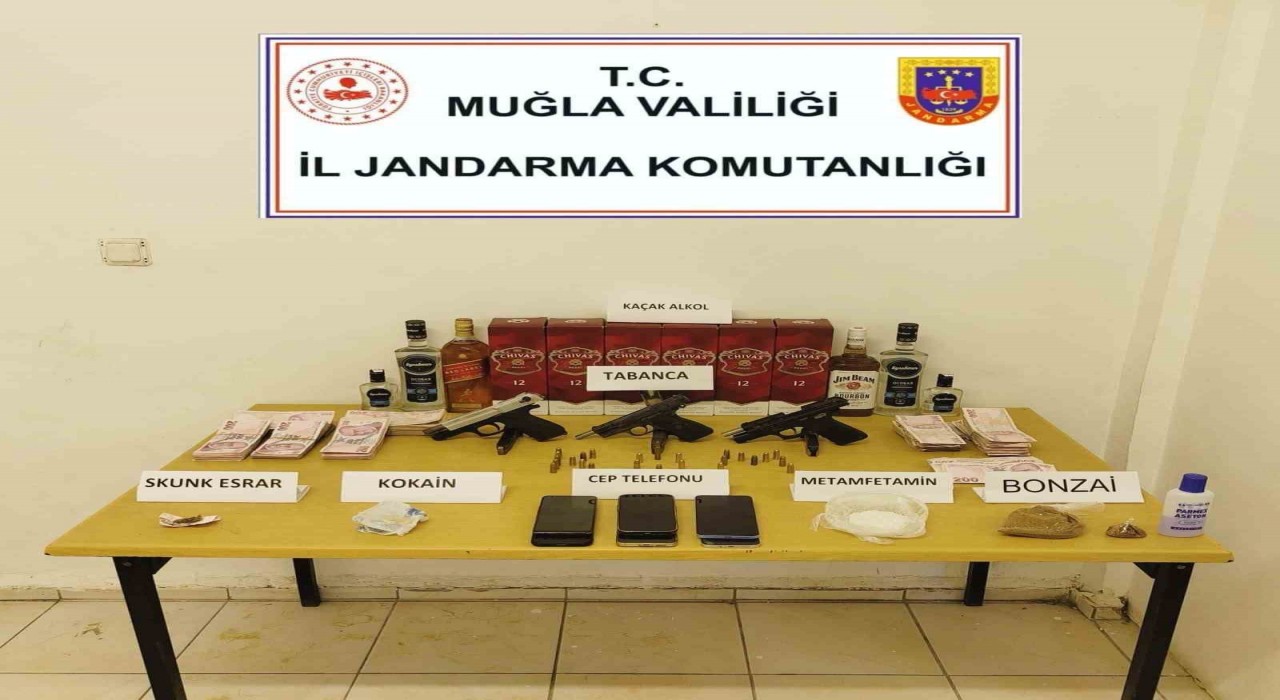 Bodrumda uyuşturucu ve silah operasyonu: 2 tutuklama