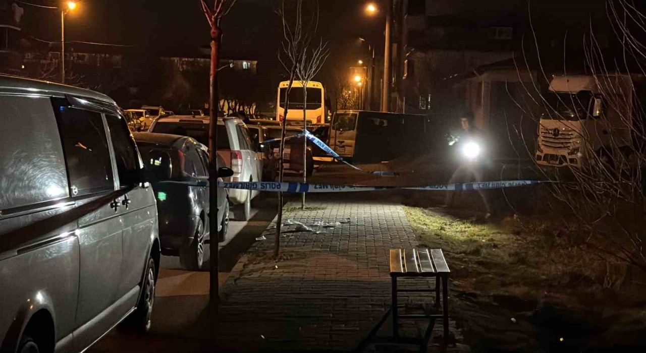 Boluda akrabalar arasında alacak-verecek tartışmasında kan aktı: 1 yaralı