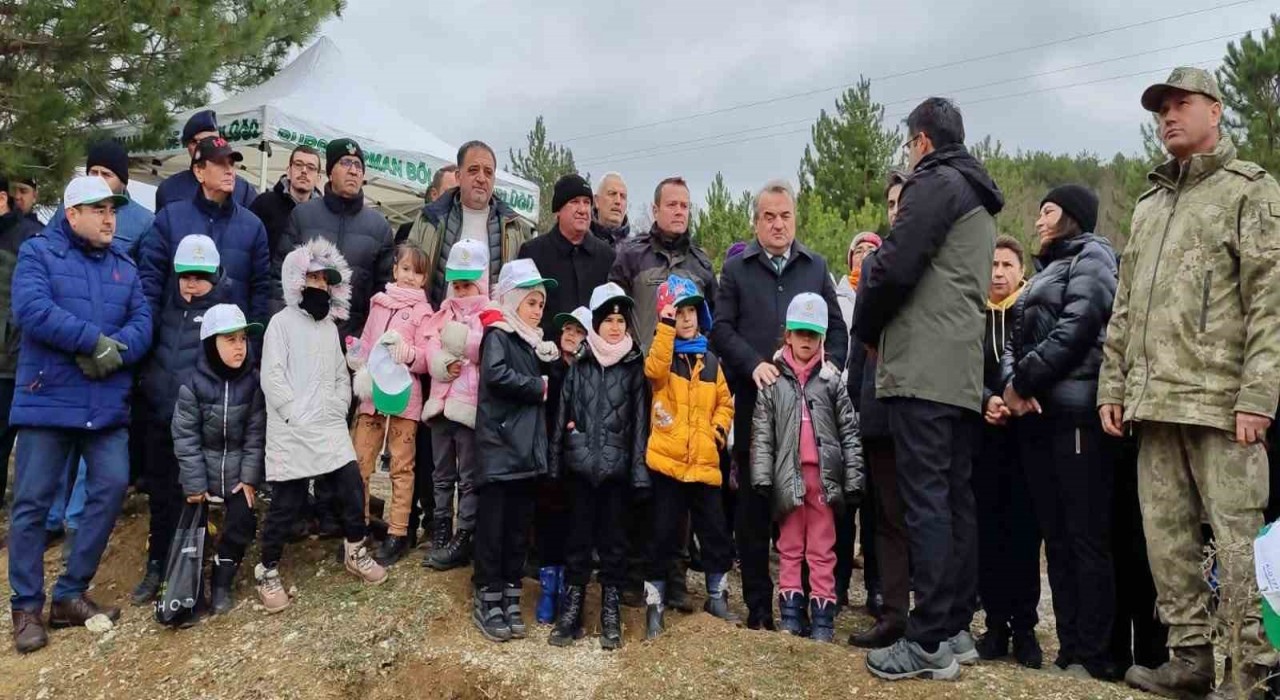 Bozüyükte 21 Mart Dünya Ormancılık Gününde bin adet fidan toprakla buluştu