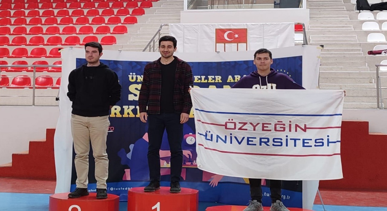 BŞEÜ, satranç şampiyonasında Türkiyeye gurur yaşattı