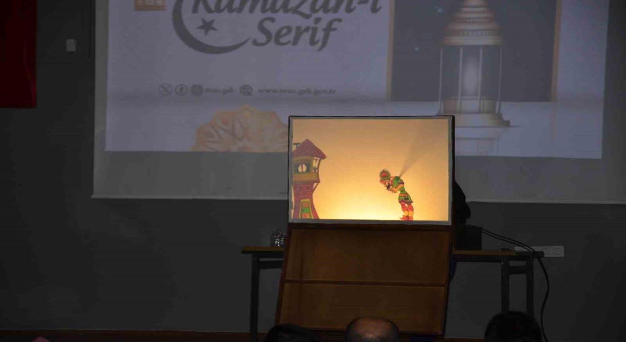 Bulanık Kaymakamı Koşansu ‘Gençlik İftar Programına katıldı