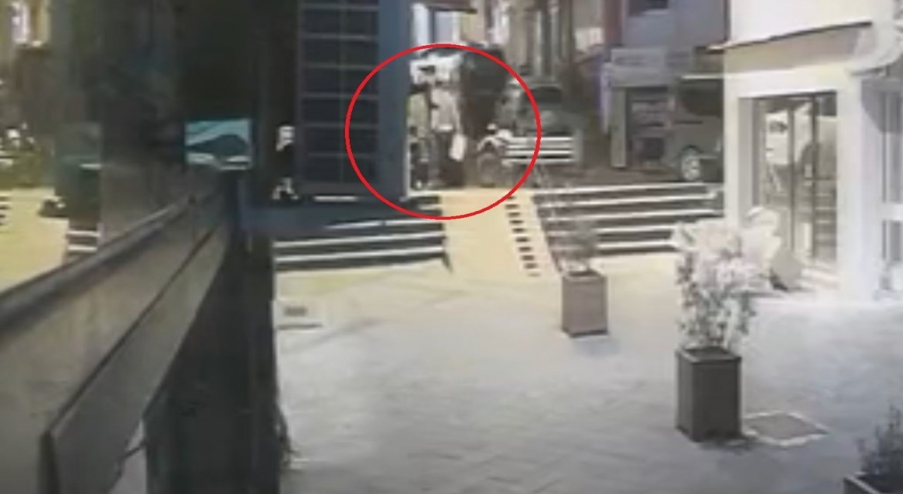 Bursada eşini yakmak isteyen şüpheli kamerada, 30 yıl yatarım
