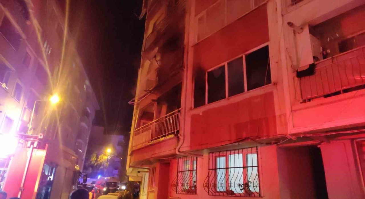 Bursada gece yarısı yangın paniği