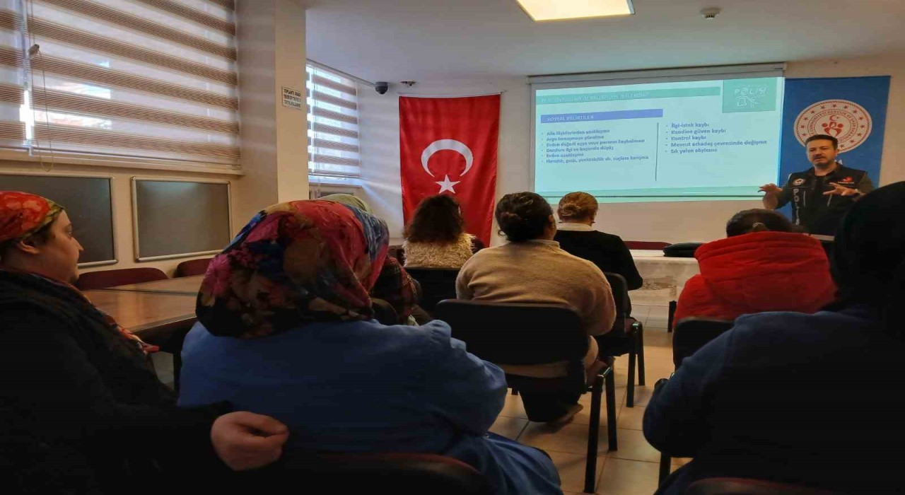 Bursada vatandaşlara Narko Nokta ve Narkolog eğitimi