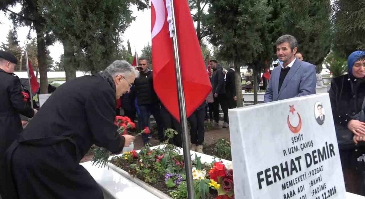 Bursadaki şehitler unutulmadı